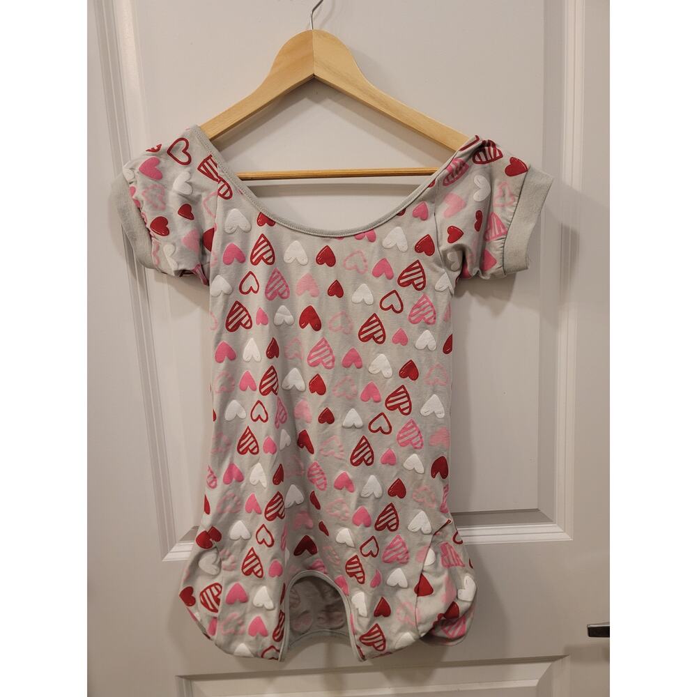 Hotel Doggy Dog Shirt Grey Hearts All Over Print